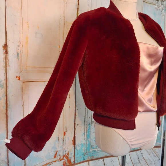 Forever21 soft plush teddy crew neck zip up jacket/size S /beautiful burgundy - Picture 2 of 10